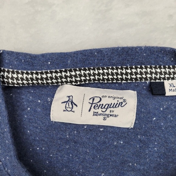 Penguin Shirt Mens Extra Large Crewneck Basic Base‎ Undershirt Original Adult XL - Picture 2 of 7